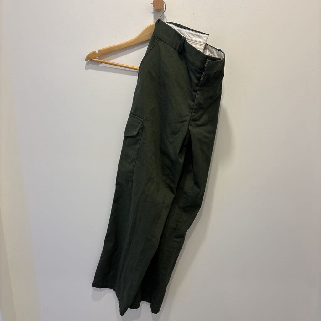 GREEN DRESS PANTS