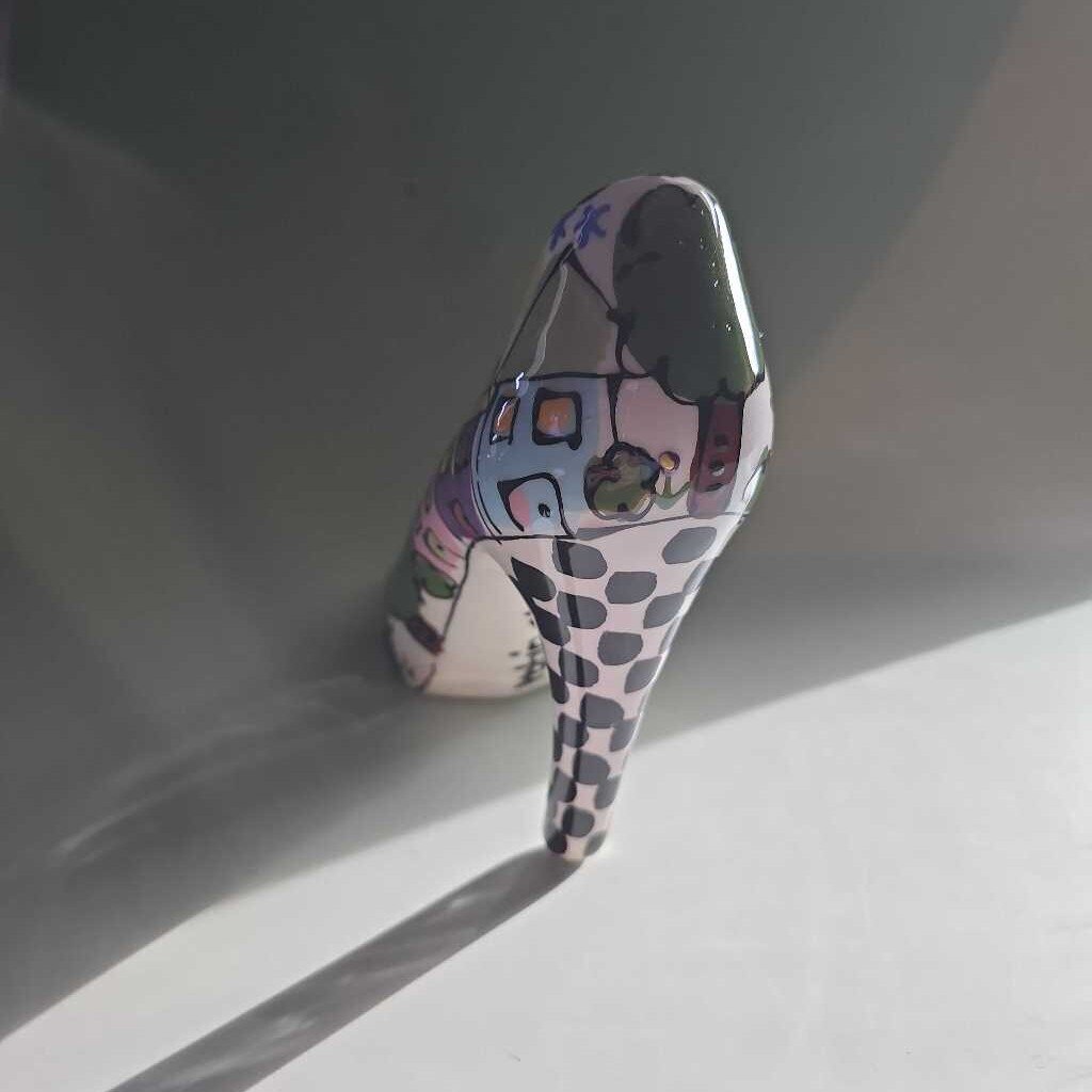 Vintage Robin Sterling Hand Painted Ceramic Shoe - Houses