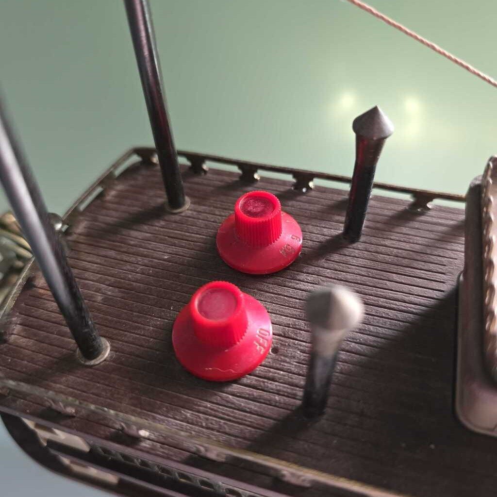 Disney Mark Twain Riverboat Transister Radio