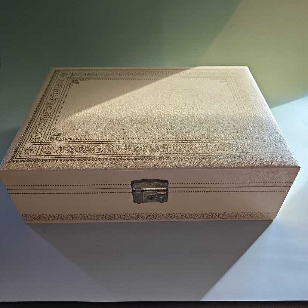 Vintage Meile Jewelry Box