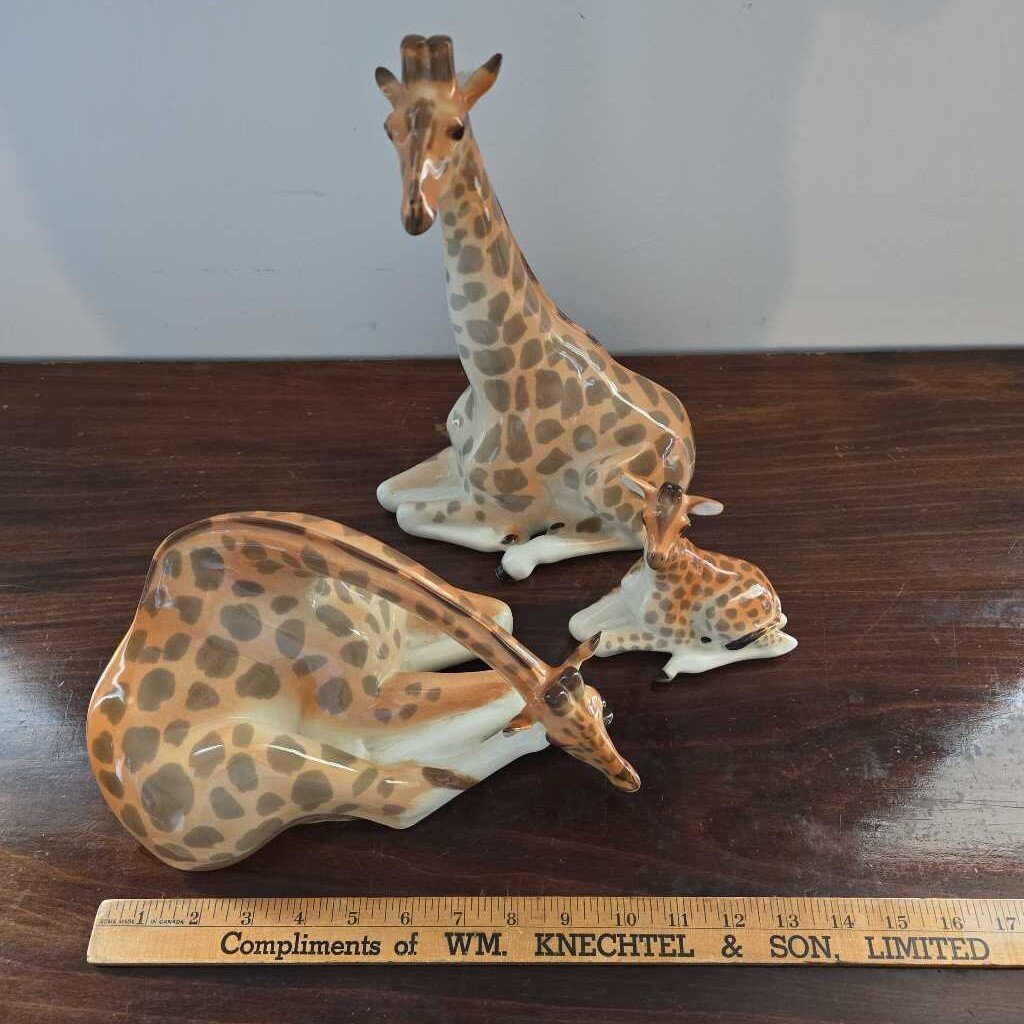 Vintage Lomonosov USSR/Russia Porcelain Giraffe Trio