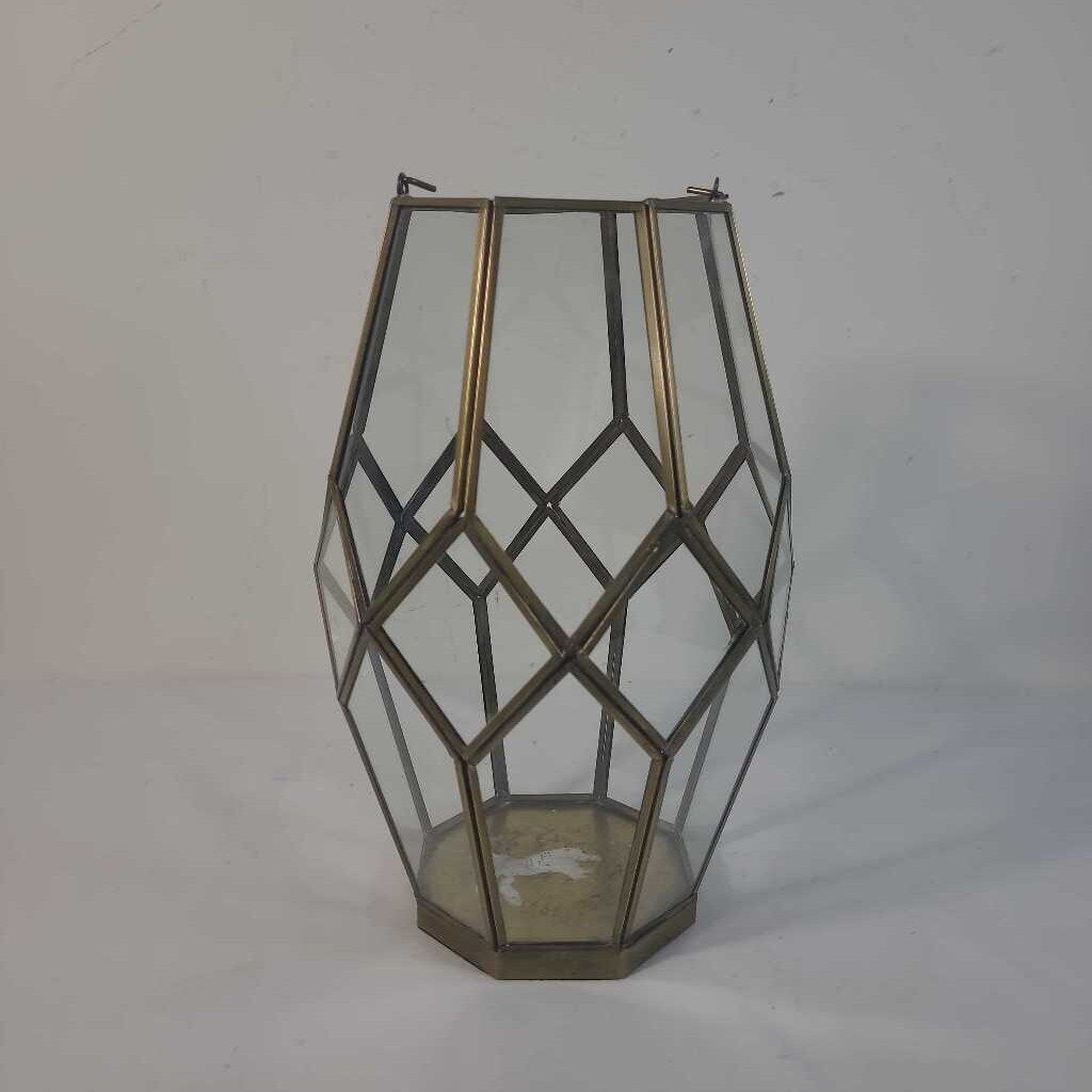 ANTIQUE BRASS GEOMETRIC LANTERN