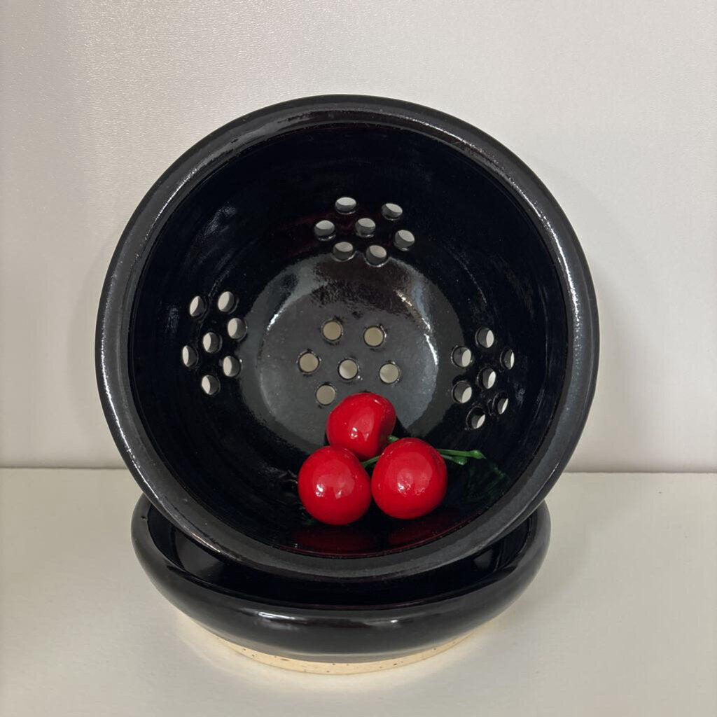 BERRY BOWL