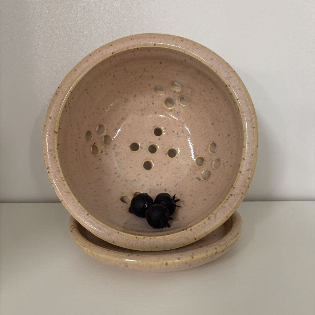 BERRY BOWL