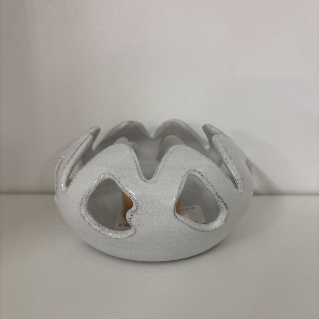 CANDLE HOLDER