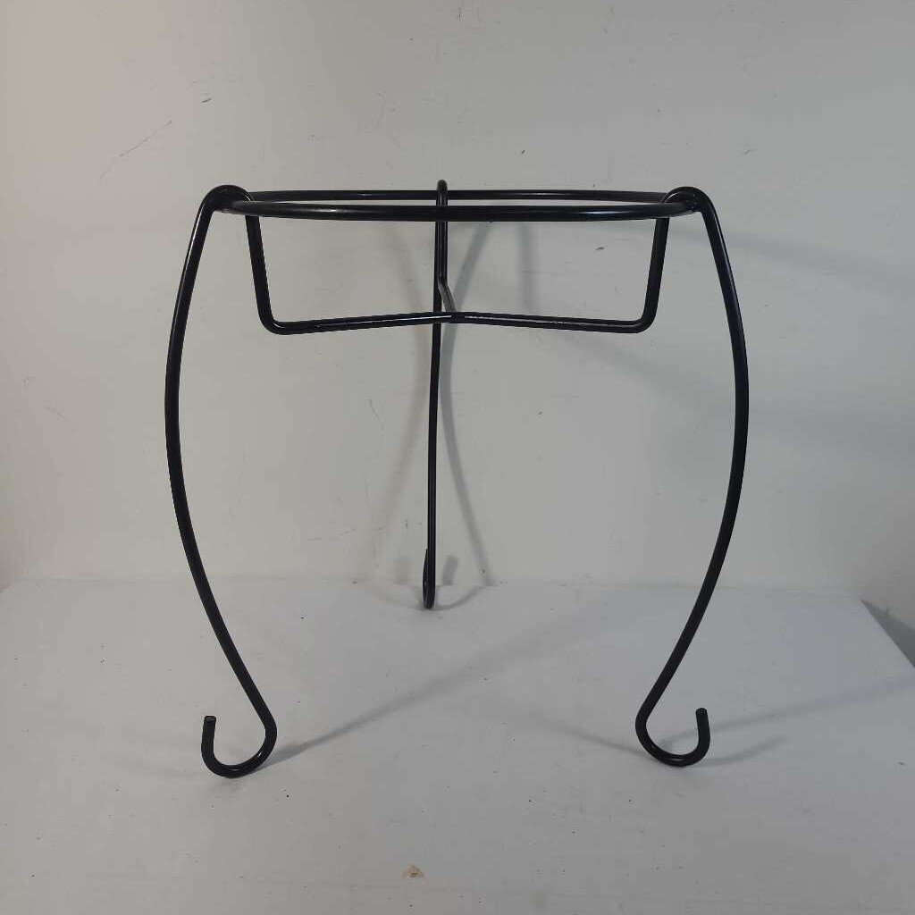 METAL PLANT STAND