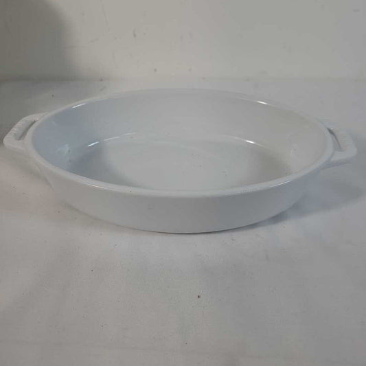 STAUB OVAL CERAMIC BAKING DISH