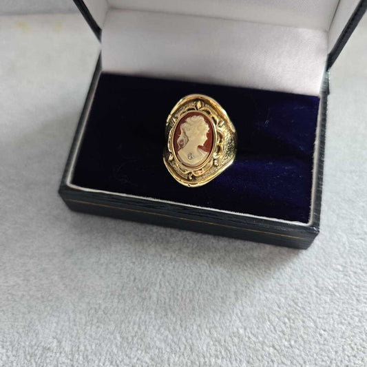 Vintage Gold Plated Shell Cameo Ring