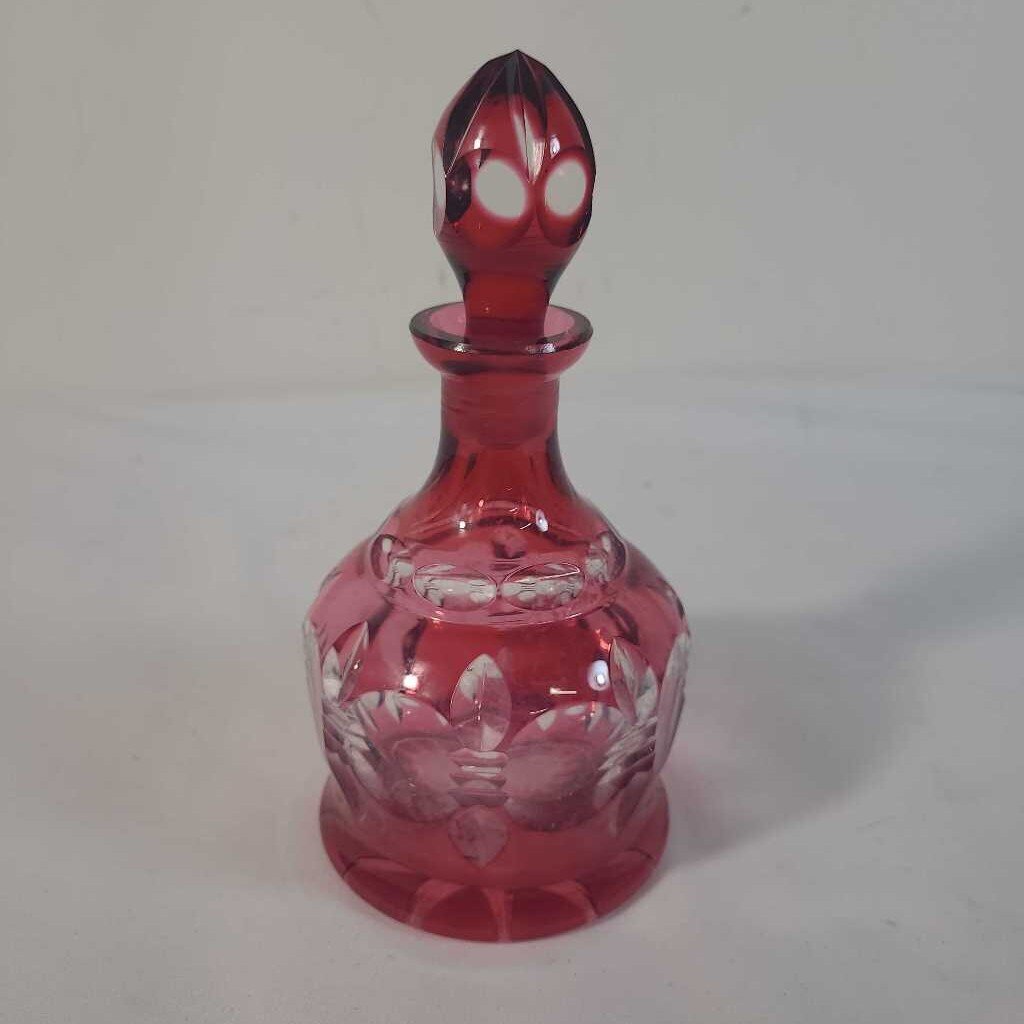 ROSE GLASS DECANTER