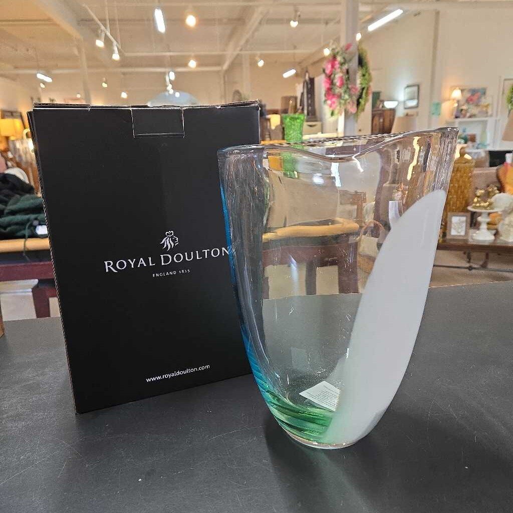 ROYAL DOULTON COLOURED GLASS VASE - BOX