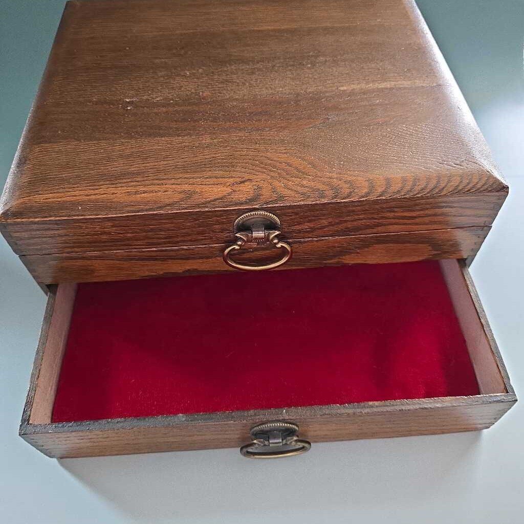 WM A Rogers Box Joint Red Lined Chest