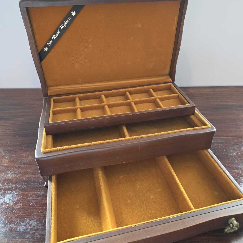 JASCO Her Royal Highness Gold Lined Jewel Box