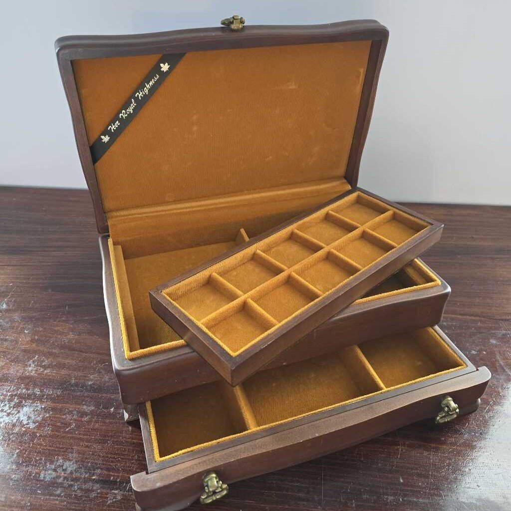 JASCO Her Royal Highness Gold Lined Jewel Box