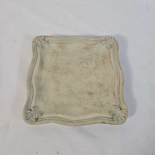 RESIN TRAY