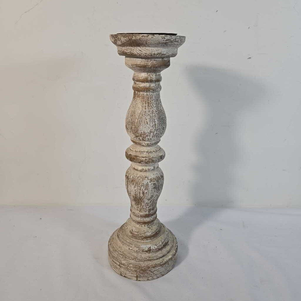 WHITE DISTRESSED CANDLE HOLDER