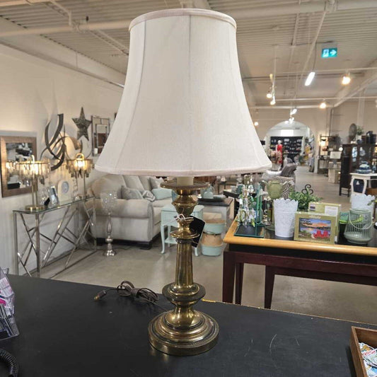 BRASS TRILIGHT TABLE LAMP