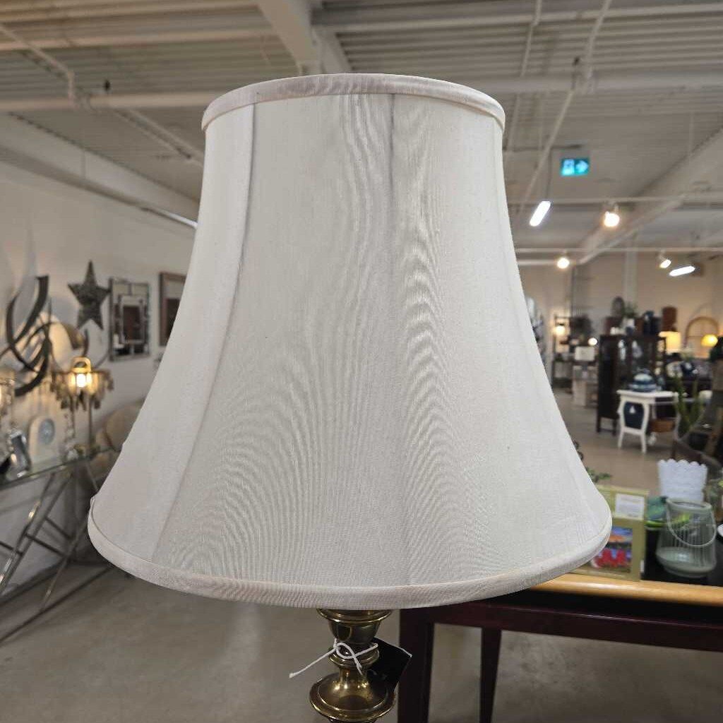 BRASS TRILIGHT TABLE LAMP