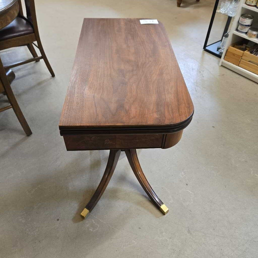 FLIP TOP CARD TABLE