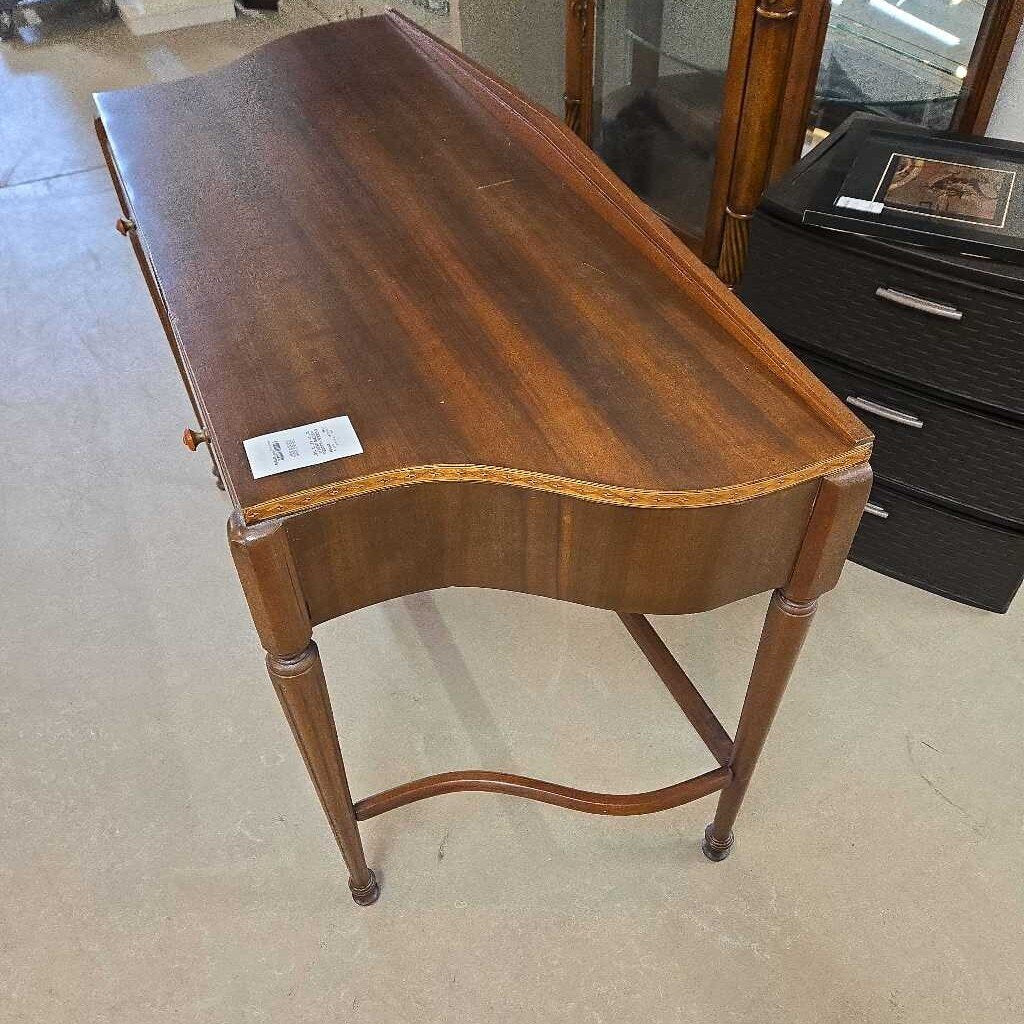 ANTIQUE WOODEN WRITING DESK