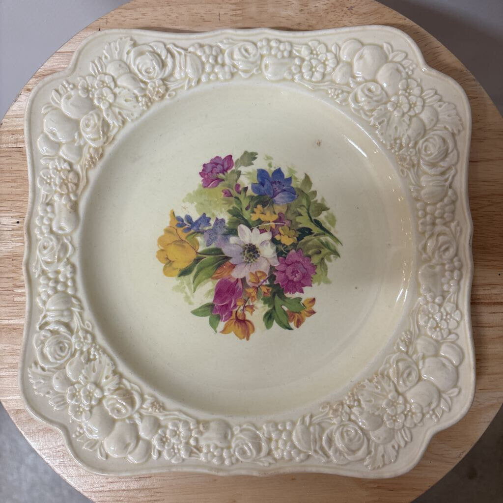 CROWN DUCALSALAD PLATE FLORAL "GAINSBOROUGH" BT AG RICHARDSON FINE CHINA ENGLAND