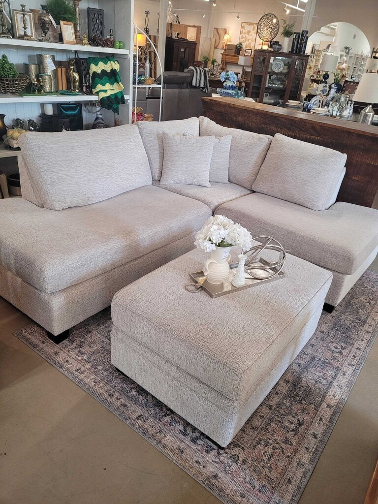 LIGHT BEIGE MODERN SECTIONAL W/OTTOMAN