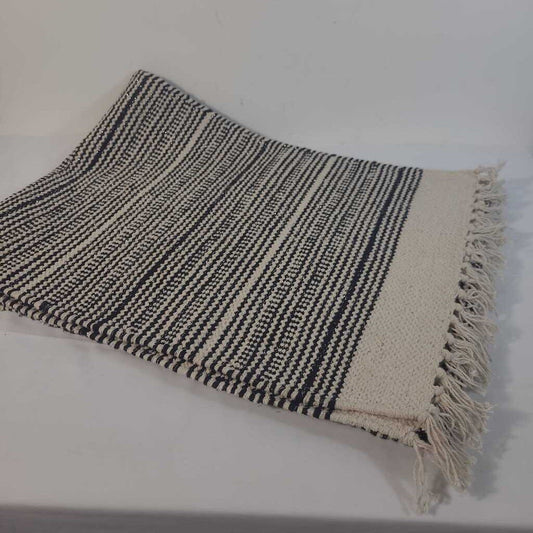 82" BLACK & BEIGE RUNNER