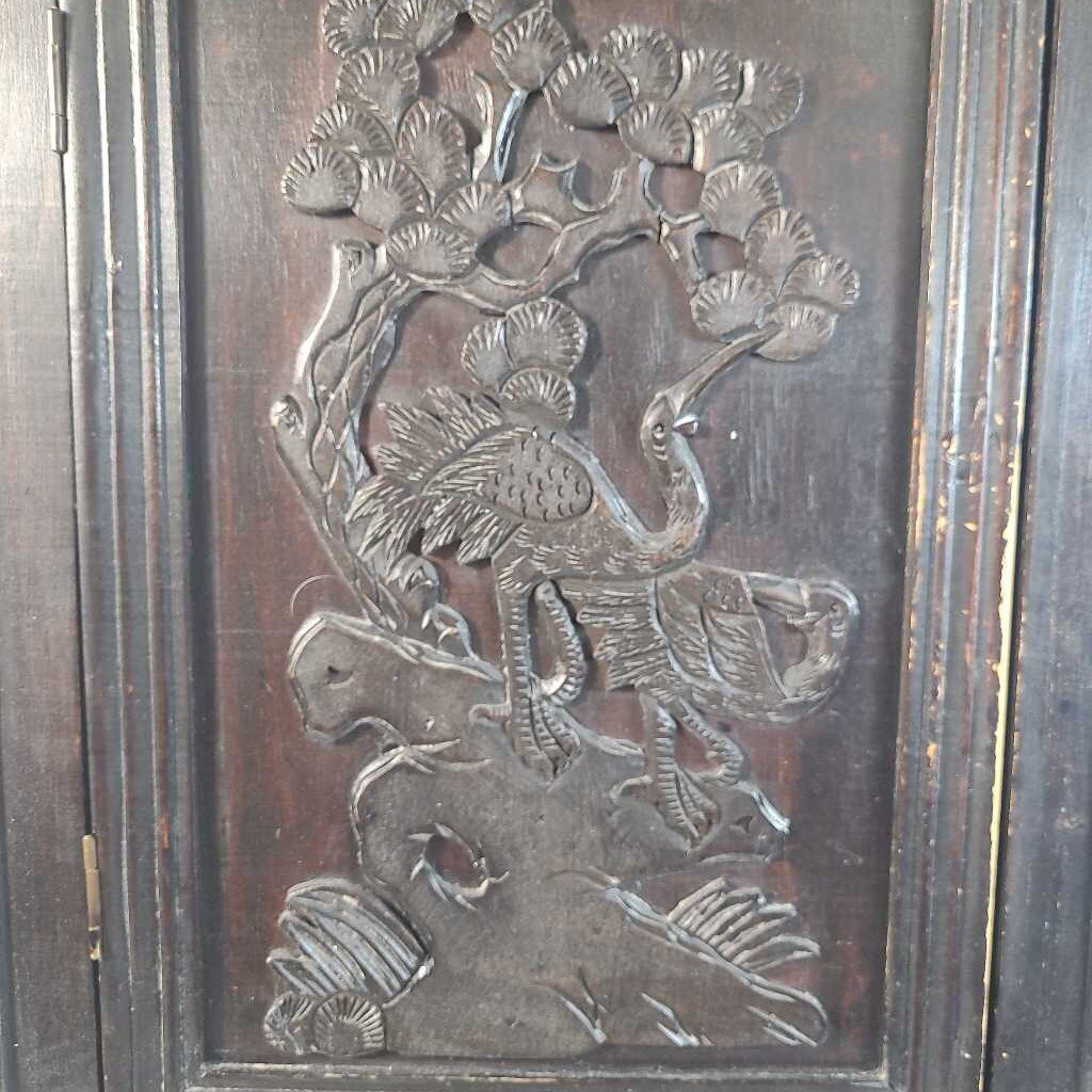 TABLETOP CURIO