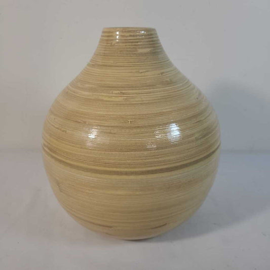 BAMBOO LACQUERWARE BUD VASE