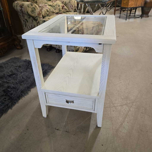 WHITE OAK END TABLE