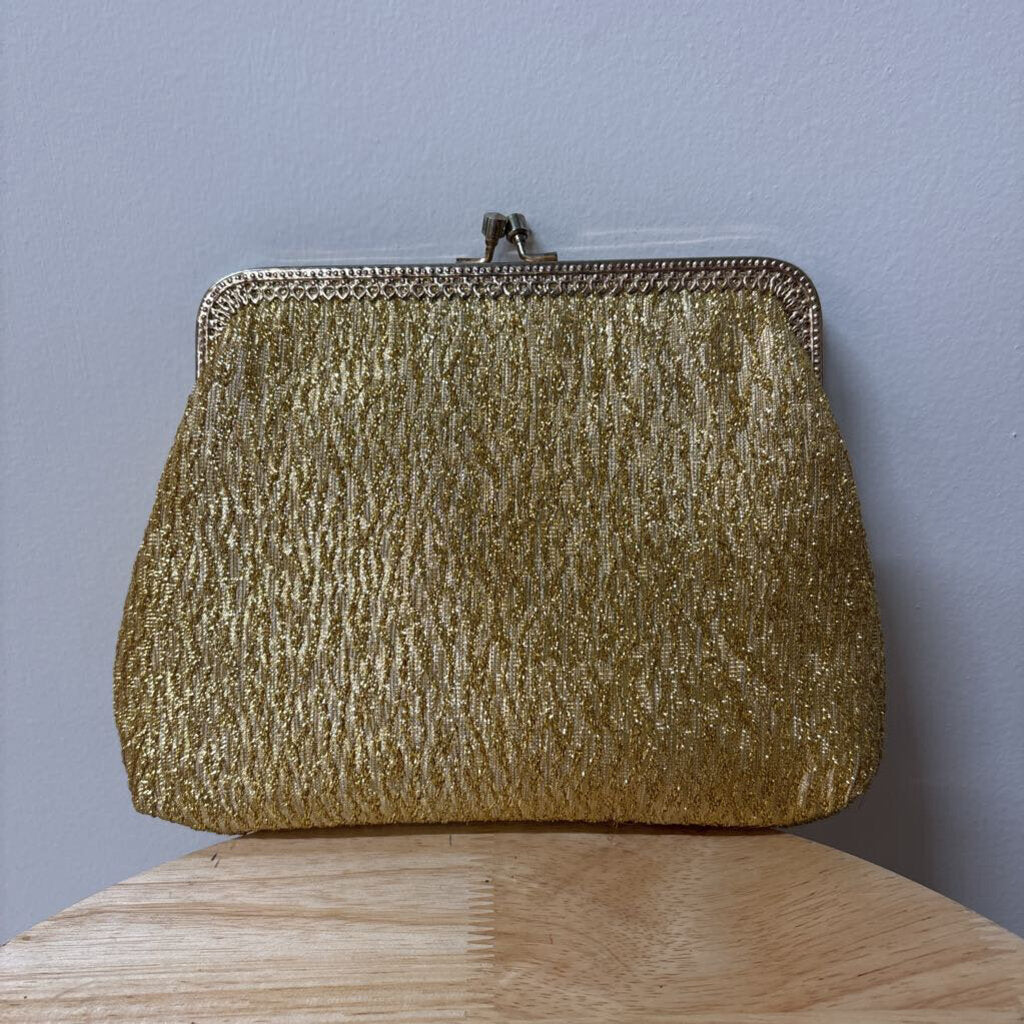 KISS LOCK CLASP METALLIC PURSE