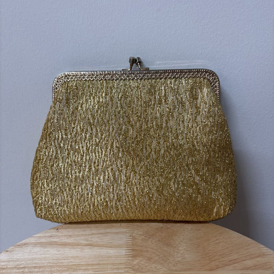 KISS LOCK CLASP METALLIC PURSE