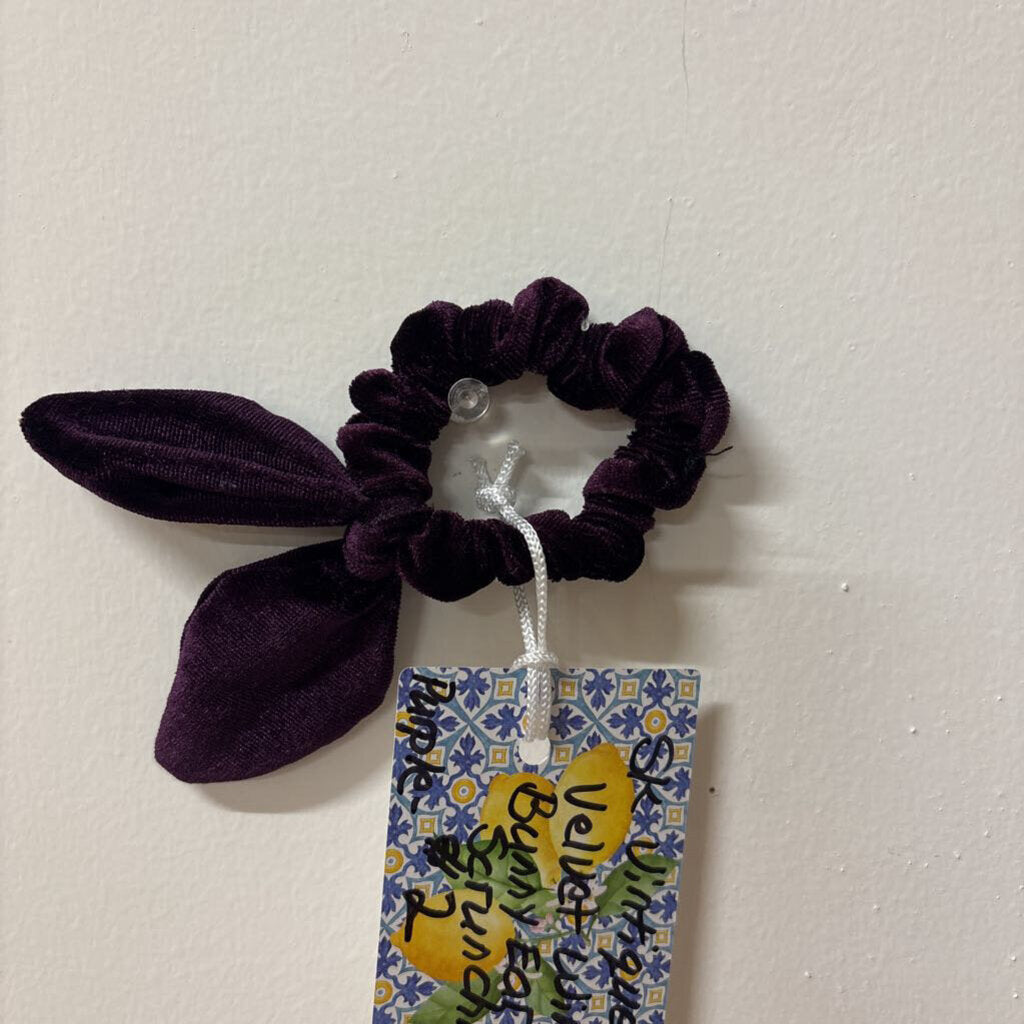 VELVET WIRED BUNNY EARS HAIR SCRUNCHIE