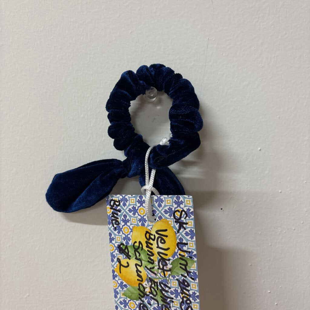 VELVET WIRED BUNNY EARS HAIR SCRUNCHIE