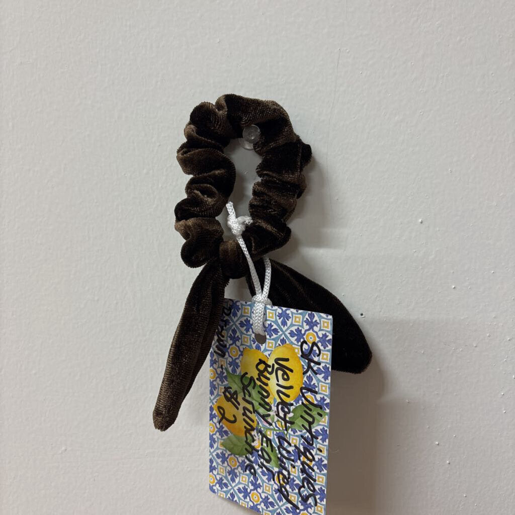 VELVET WIRED BUNNY EARS HAIR SCRUNCHIE