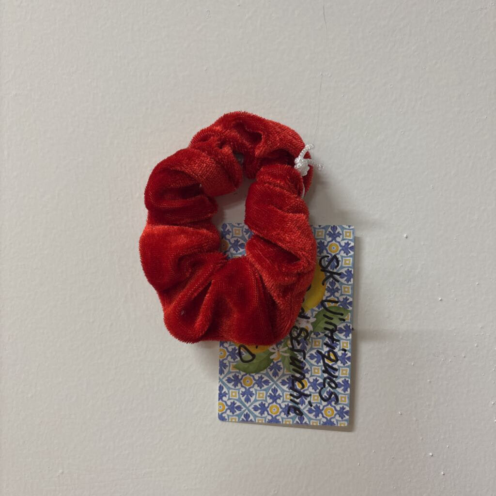 HAIR SCRUNCHIE