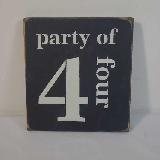 PARTY OF FOUR WALL DECOR