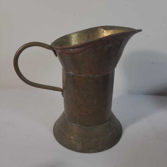 ANTIQUE 1 LITER PITCHER