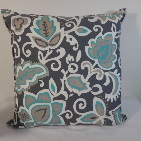OUTDOOR PAISLEY PILLOW