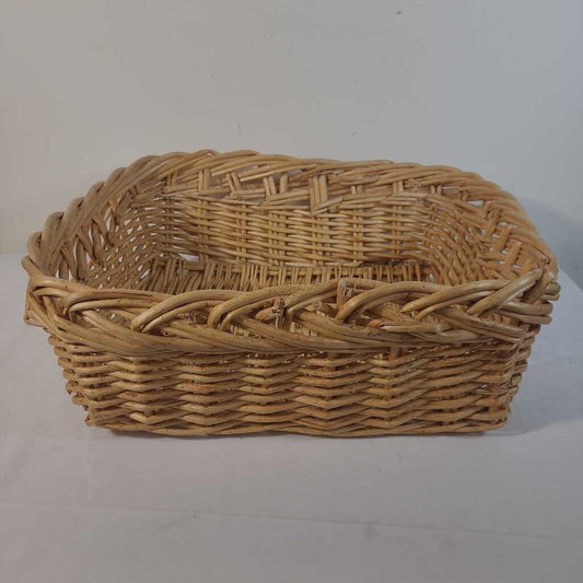 WICKER BASKET