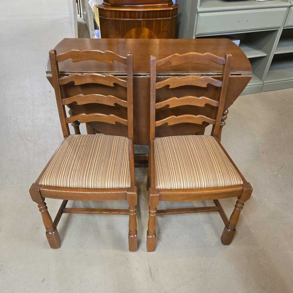 ROUND DROP LEAF TABLE & 2 CHAIRS