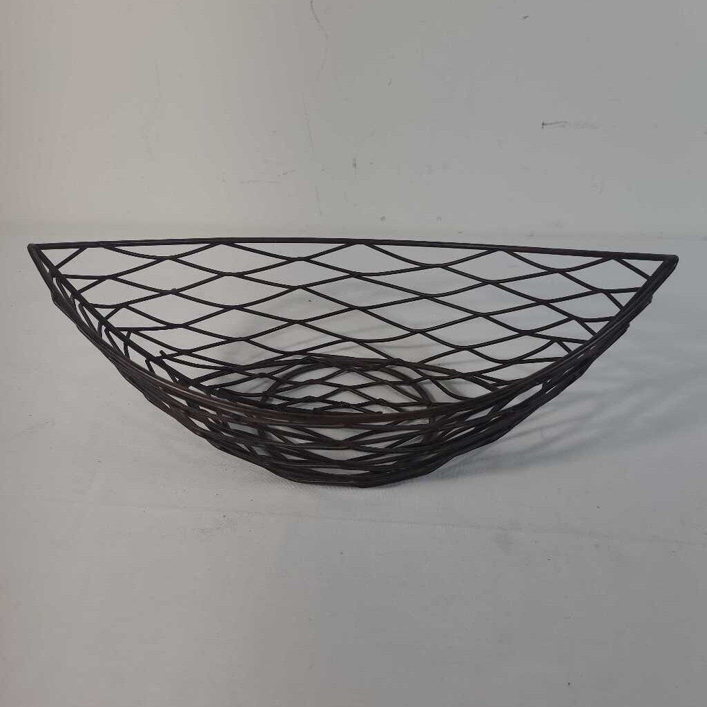 WIRE BASKET