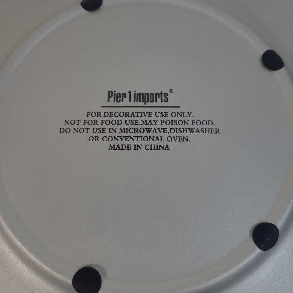 S/8 PIER 1 HEAVY SILVER LEAF CHARGERS