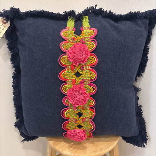 Pillow-18x18--Navy linen with 2 cretes