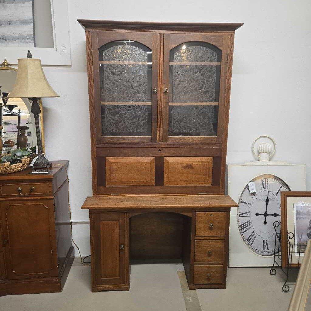 ANTIQUE HIDDEN SECRATERY DESK