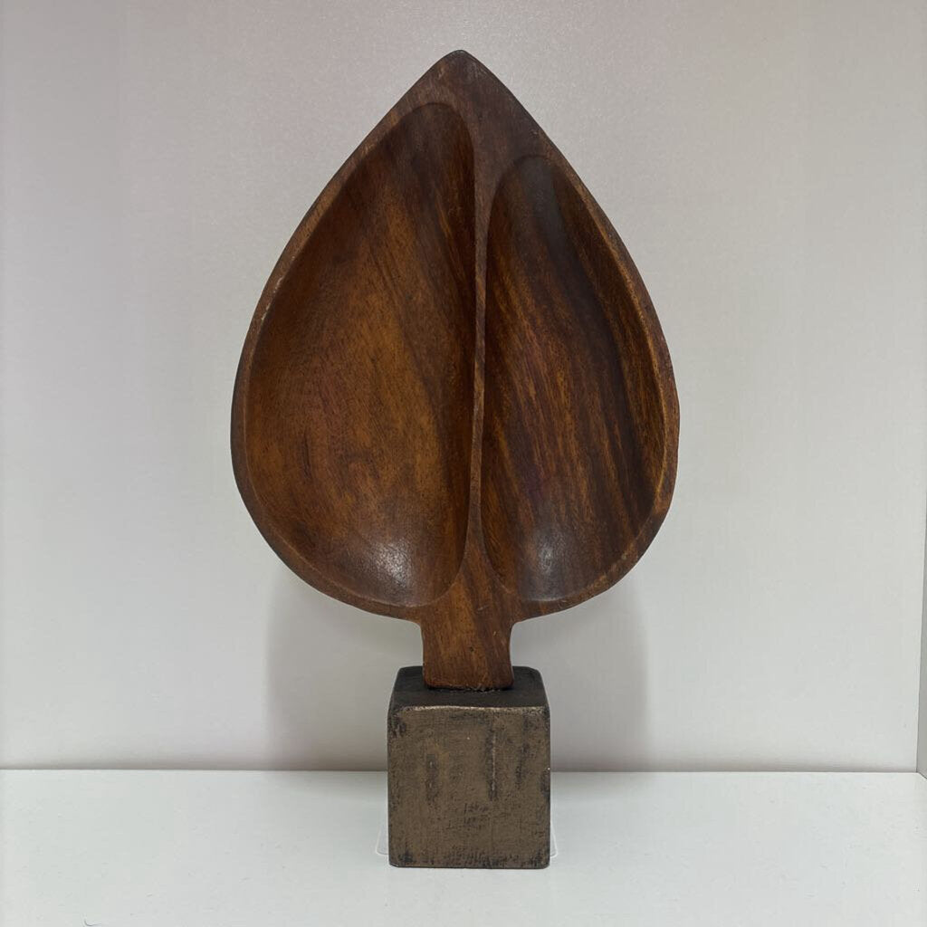 Leaf Sculpture