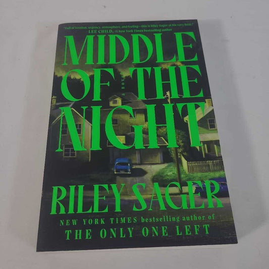 MIDDLE OF THE NIGHT - RILEY SAGER