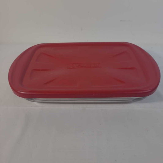 ANCHOR HOCKING REC GLASS LIDDED DISH