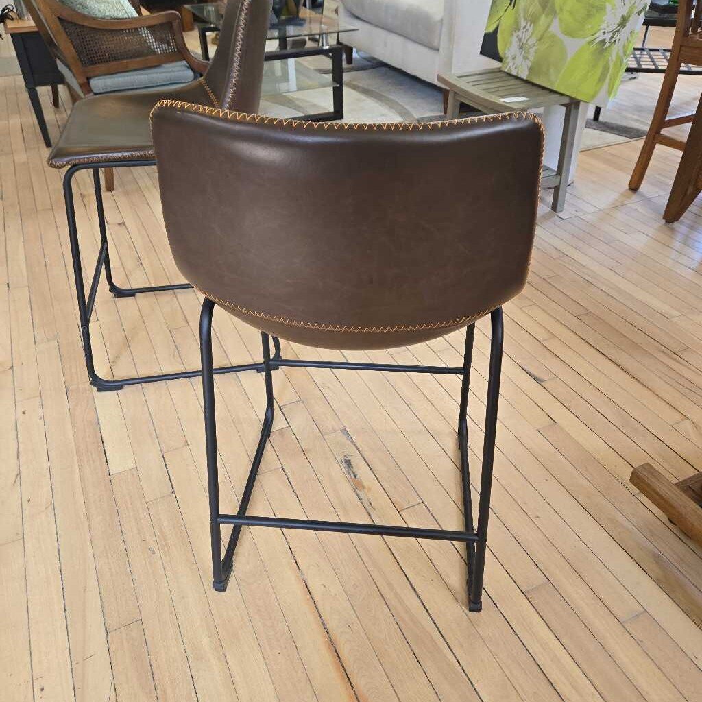 BROWN COUNTER HEIGHT STOOL