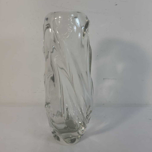 TWISTED GLASS VASE