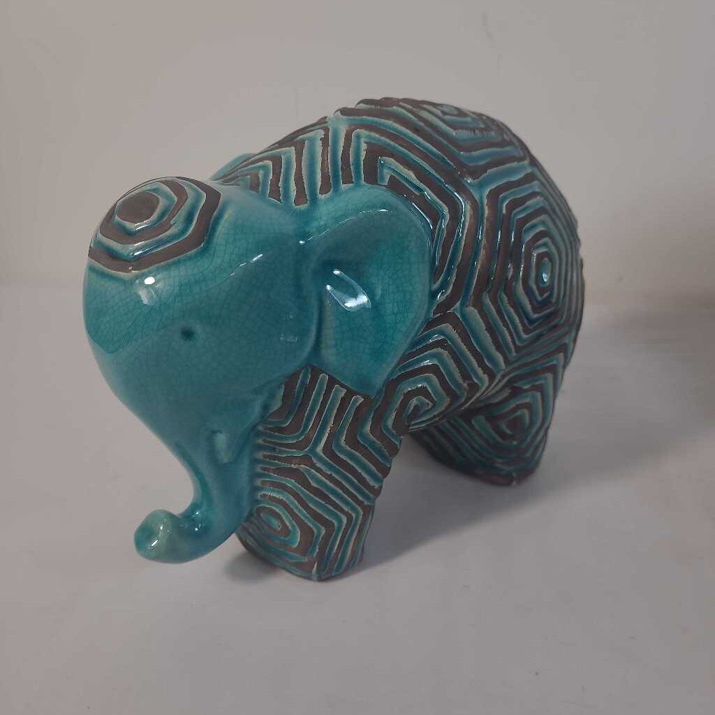 BLUE CERAMIC ELEPHANT